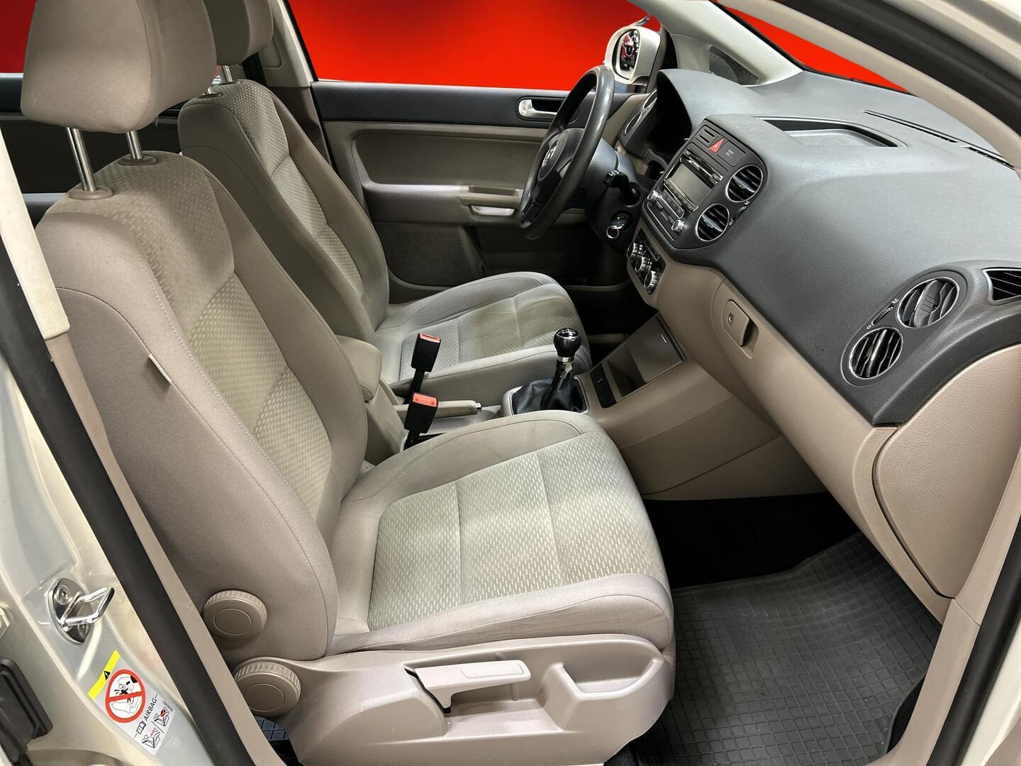 VOLKSWAGEN Golf Plus 2010