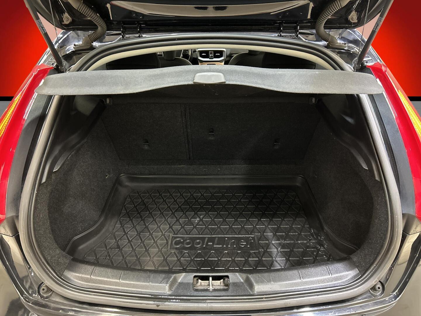 VOLVO V40 Cross Country 2015