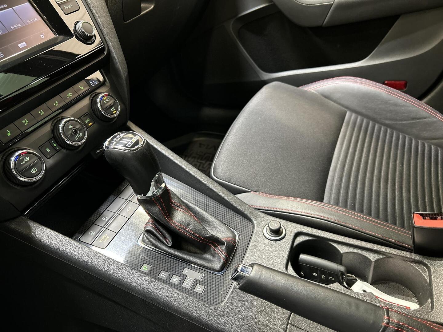 SKODA Octavia 2015