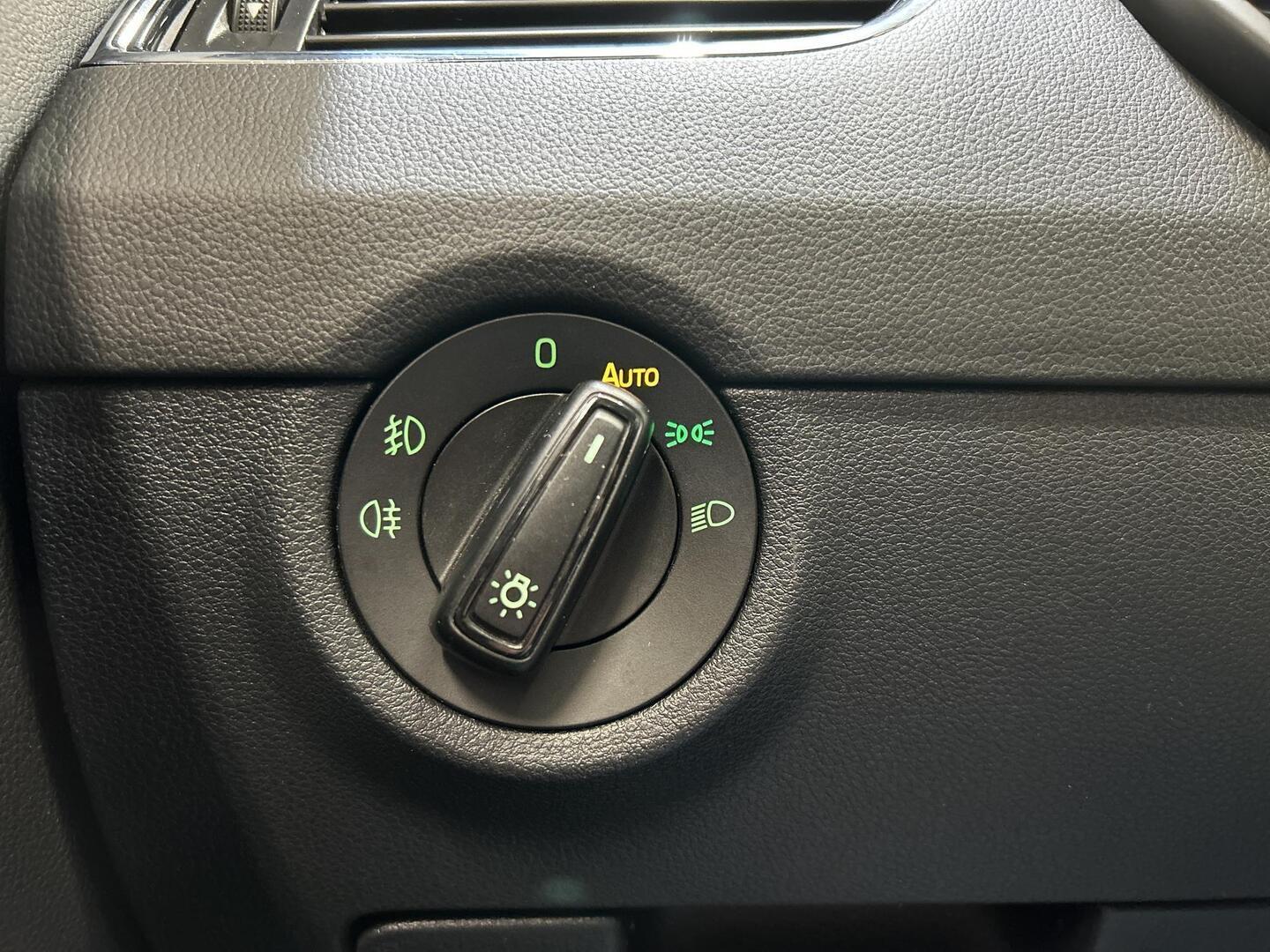 SKODA Octavia 2015