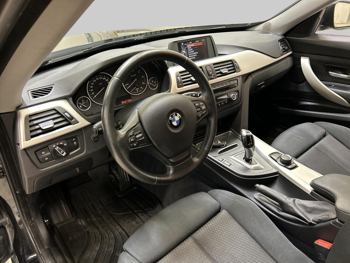 BMW 320 Gran Turismo 2016