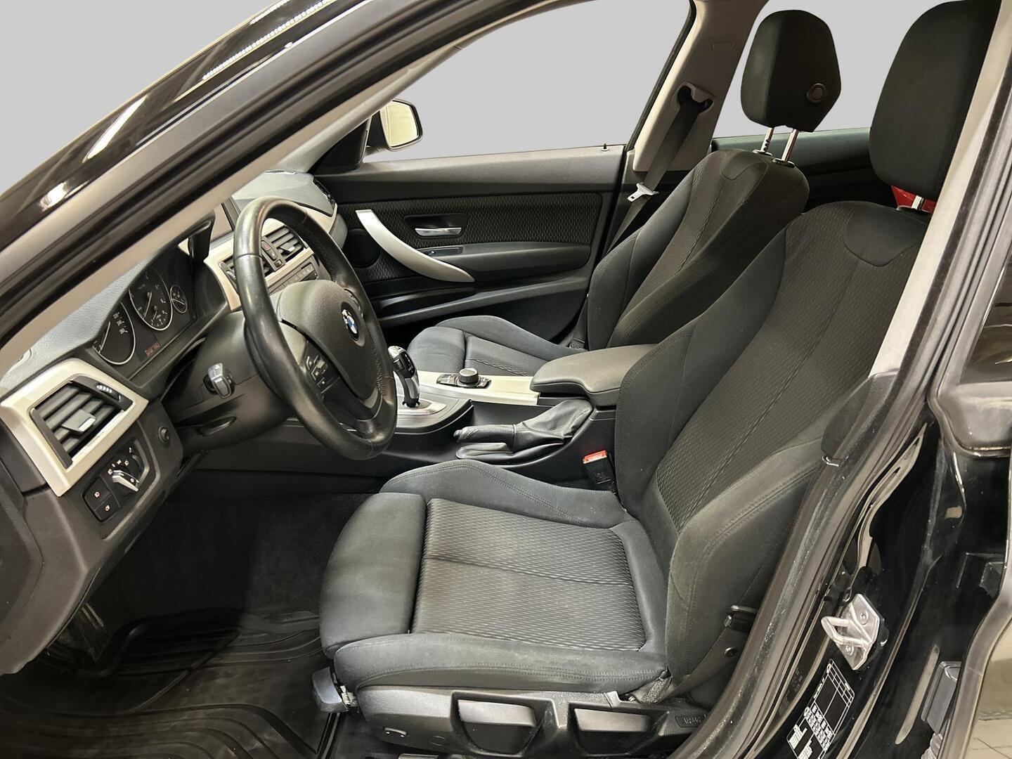 BMW 320 Gran Turismo 2016