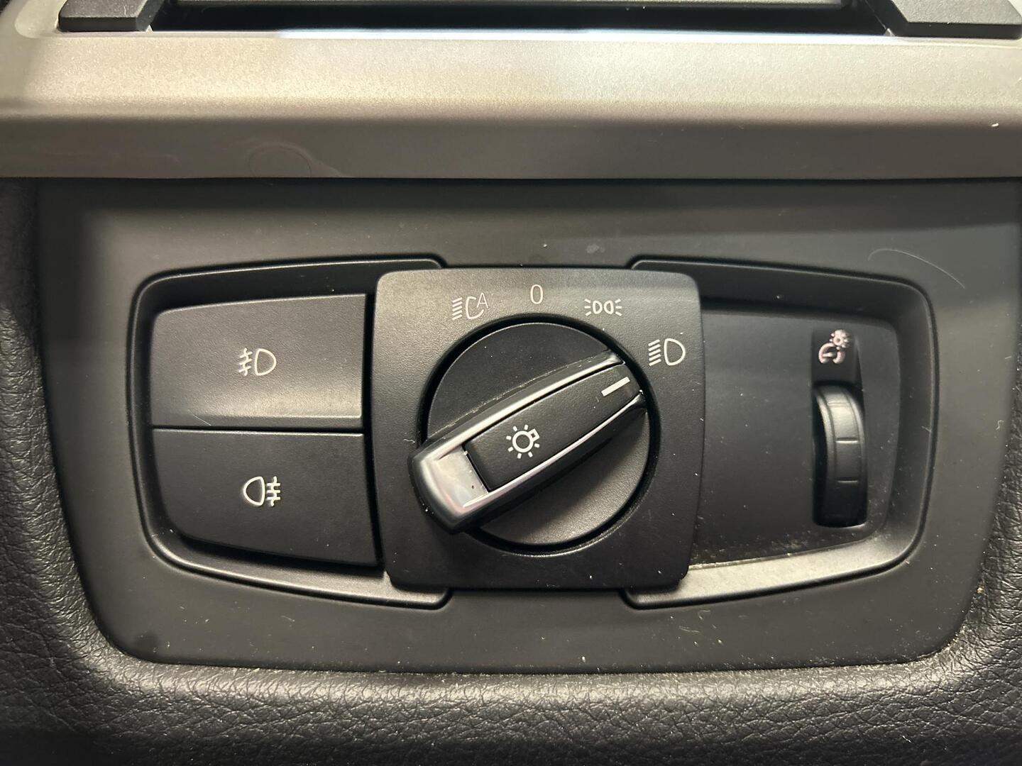 BMW 320 Gran Turismo 2016