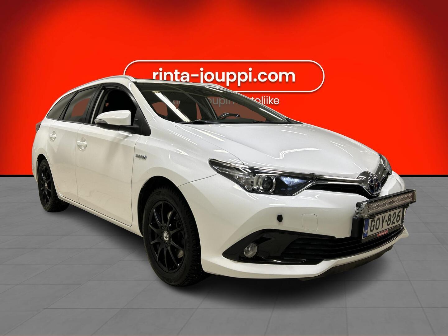 TOYOTA Auris 2017