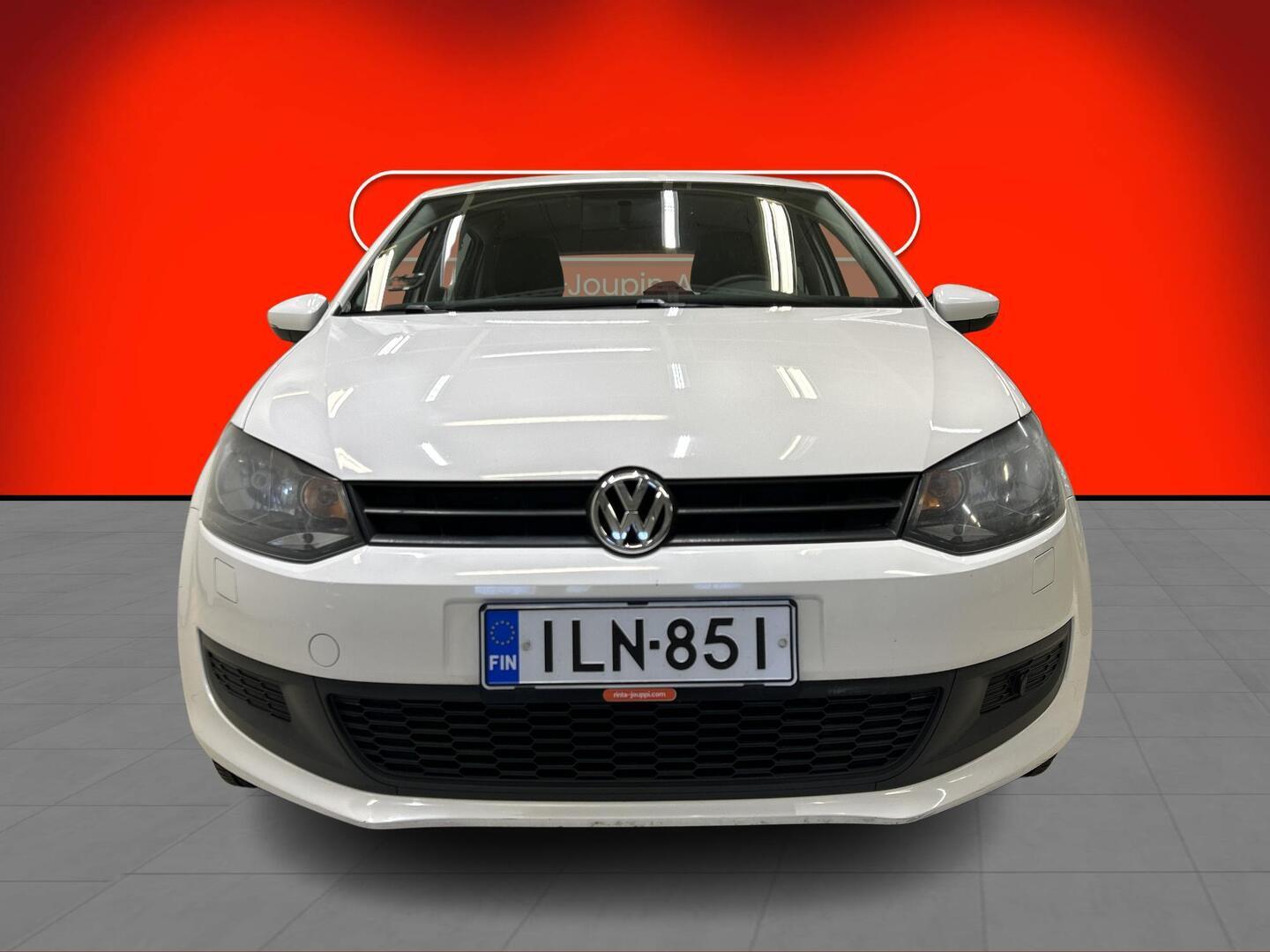 VOLKSWAGEN Polo 2014