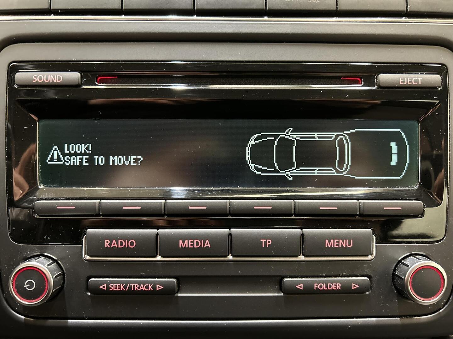 VOLKSWAGEN Polo 2014