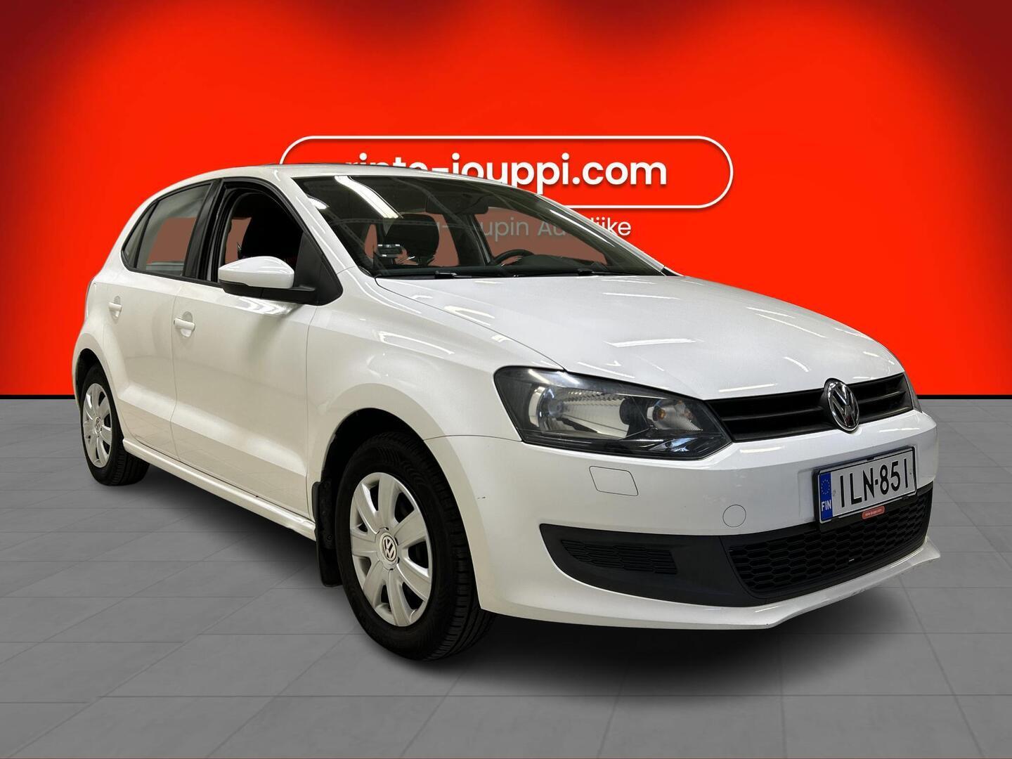 VOLKSWAGEN Polo 2014