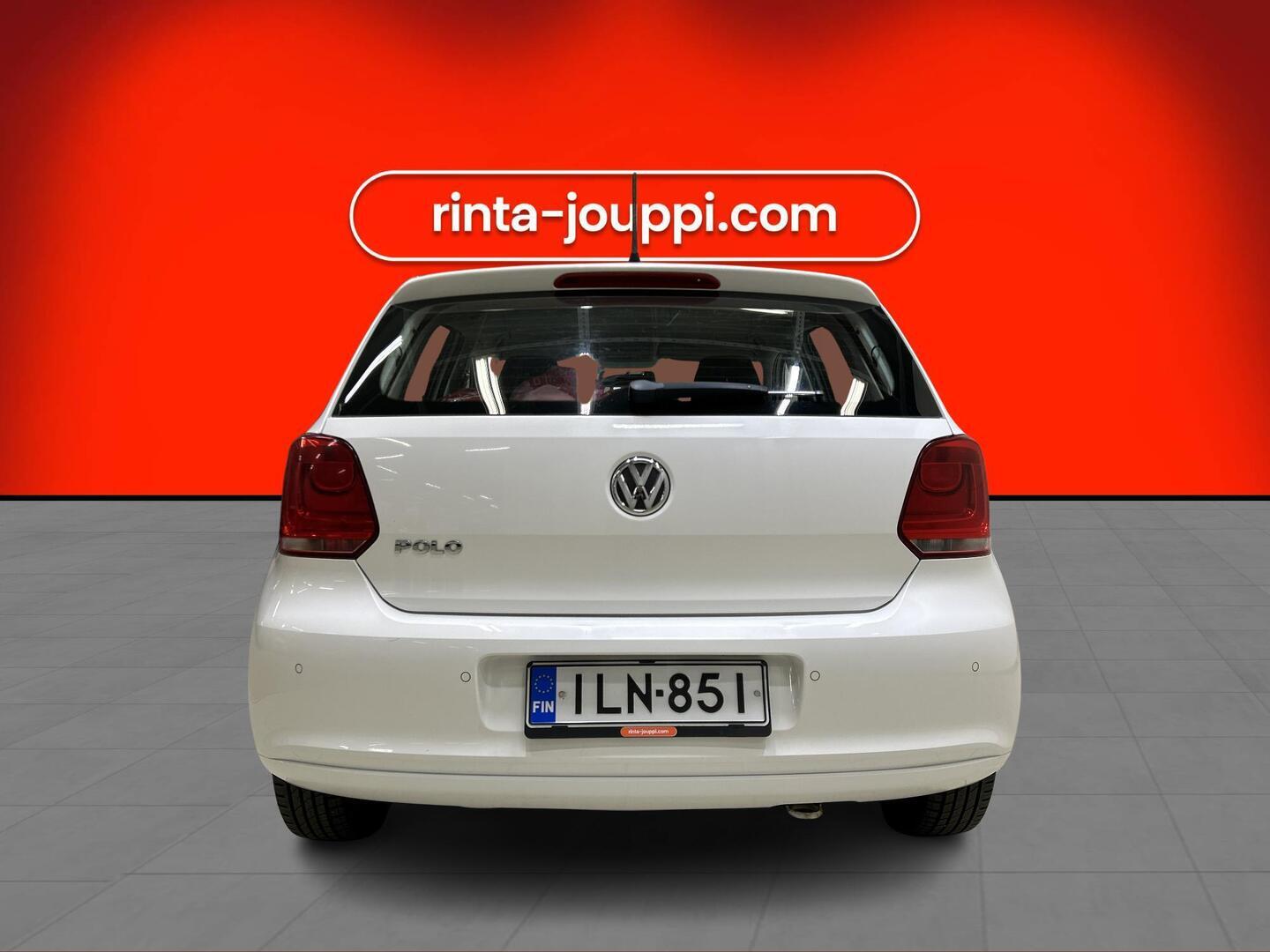 VOLKSWAGEN Polo 2014