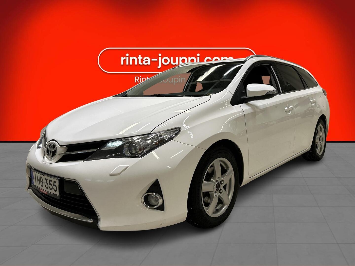 TOYOTA Auris 2014