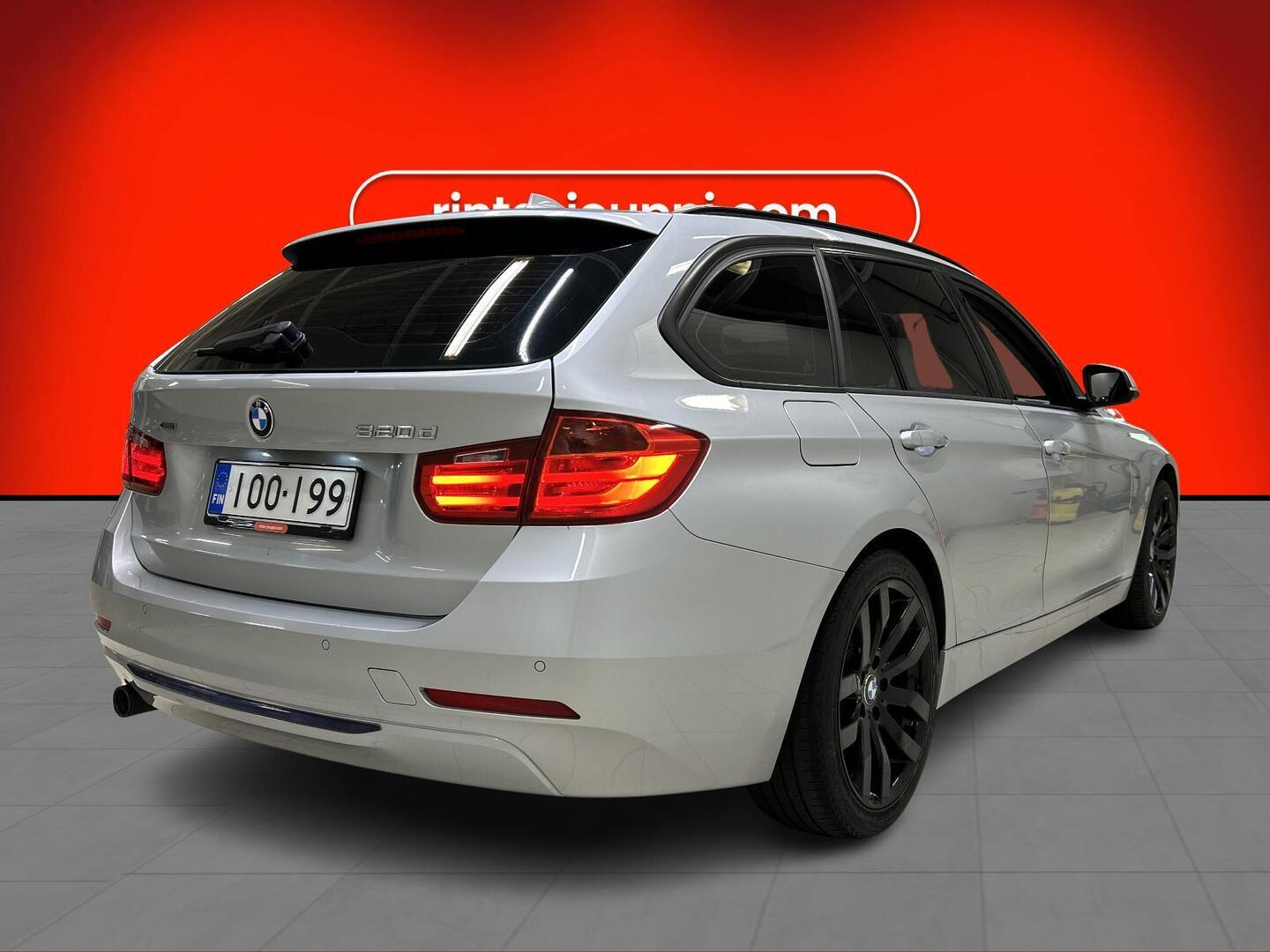 BMW 320 2015