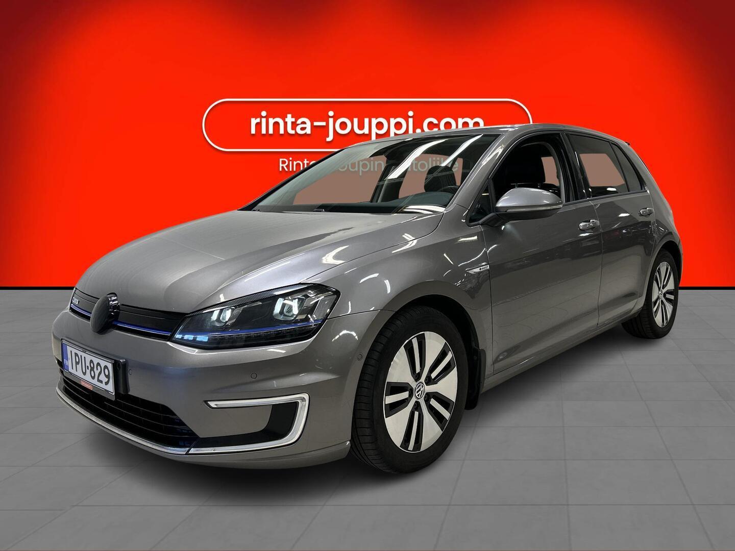 VOLKSWAGEN Golf 2015