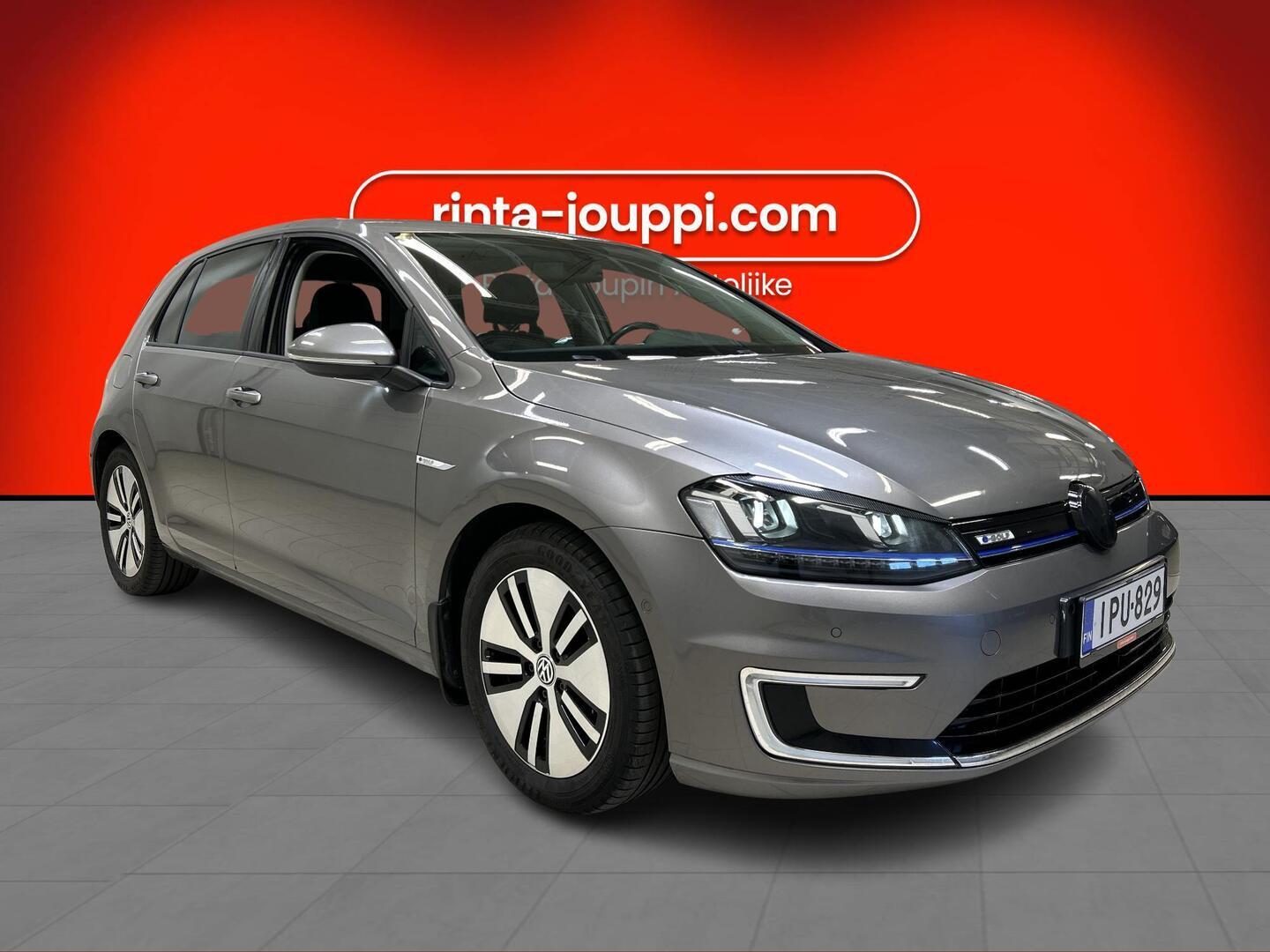 VOLKSWAGEN Golf 2015
