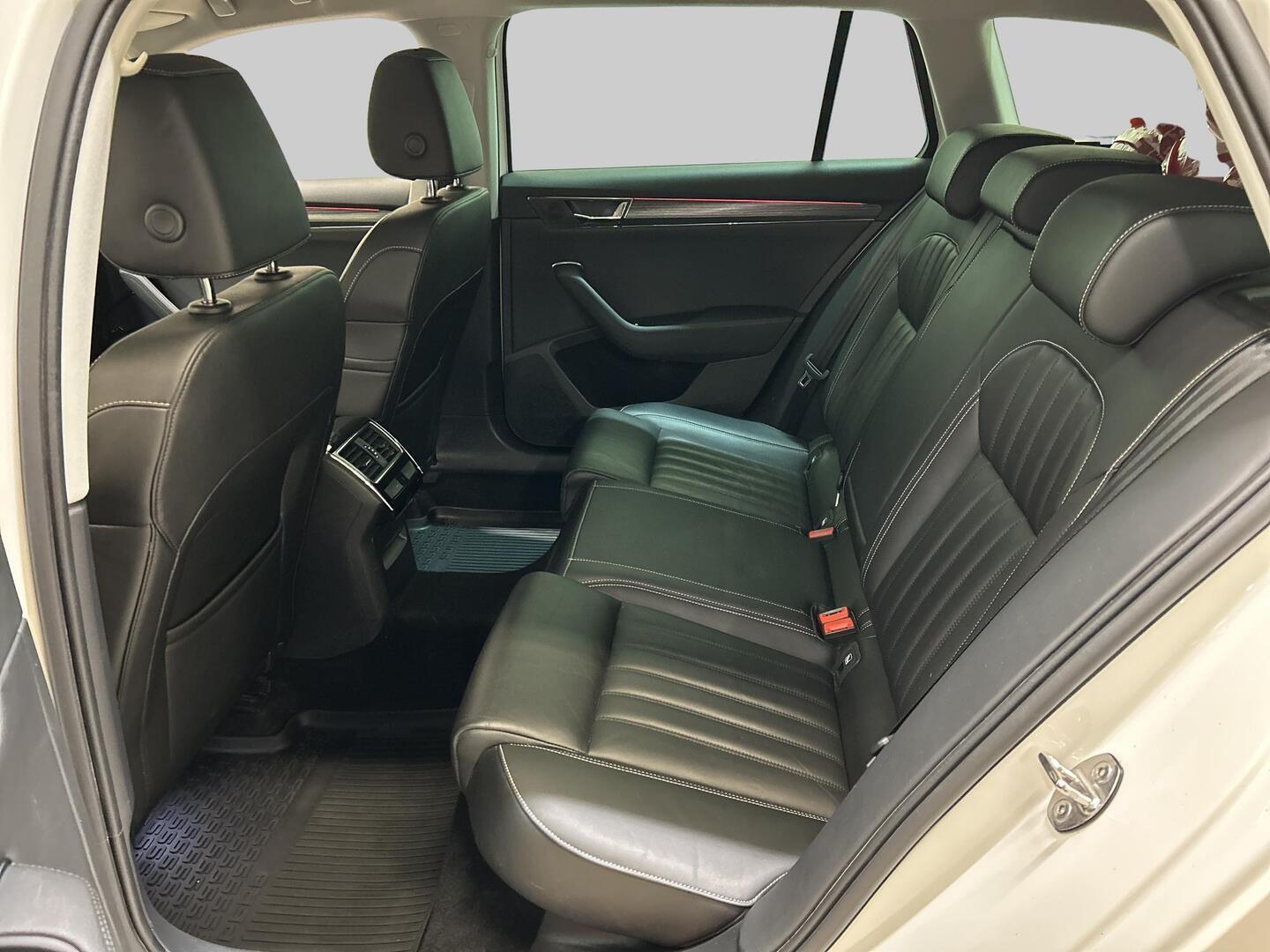 SKODA Superb 2021