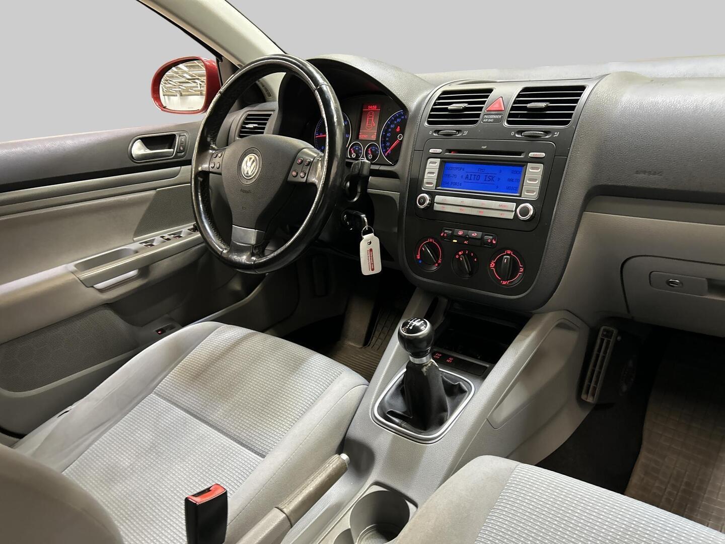 VOLKSWAGEN Jetta 2008