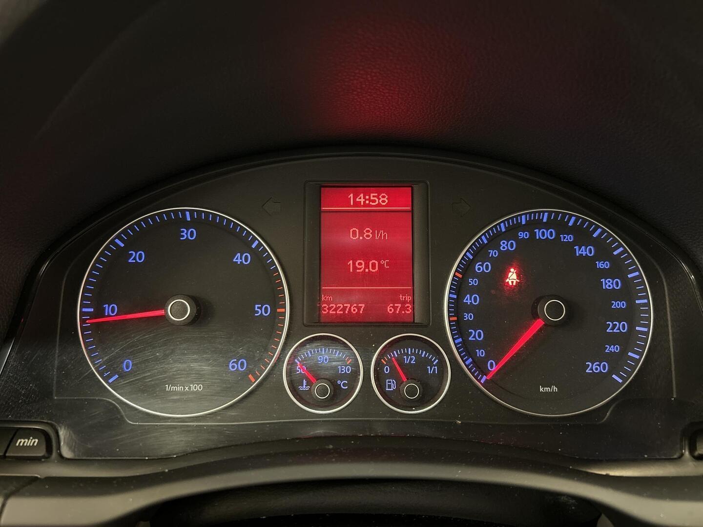 VOLKSWAGEN Jetta 2008