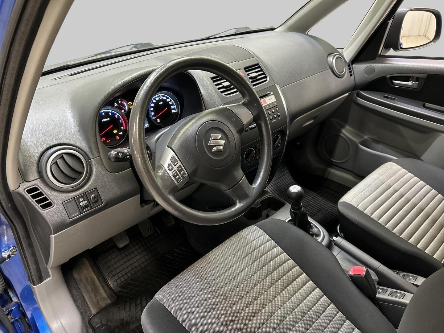 SUZUKI SX4 2010