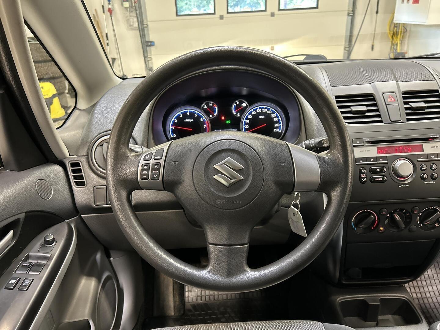 SUZUKI SX4 2010