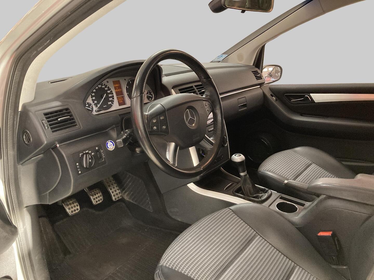 MERCEDES-BENZ B 2006