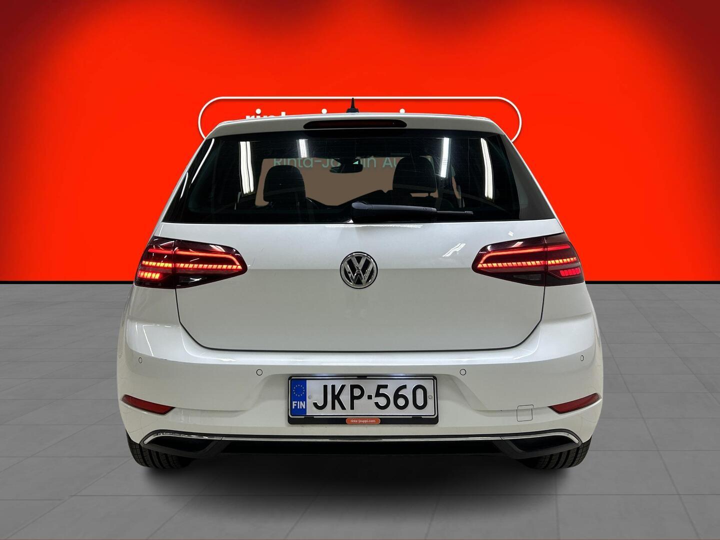 VOLKSWAGEN Golf 2017