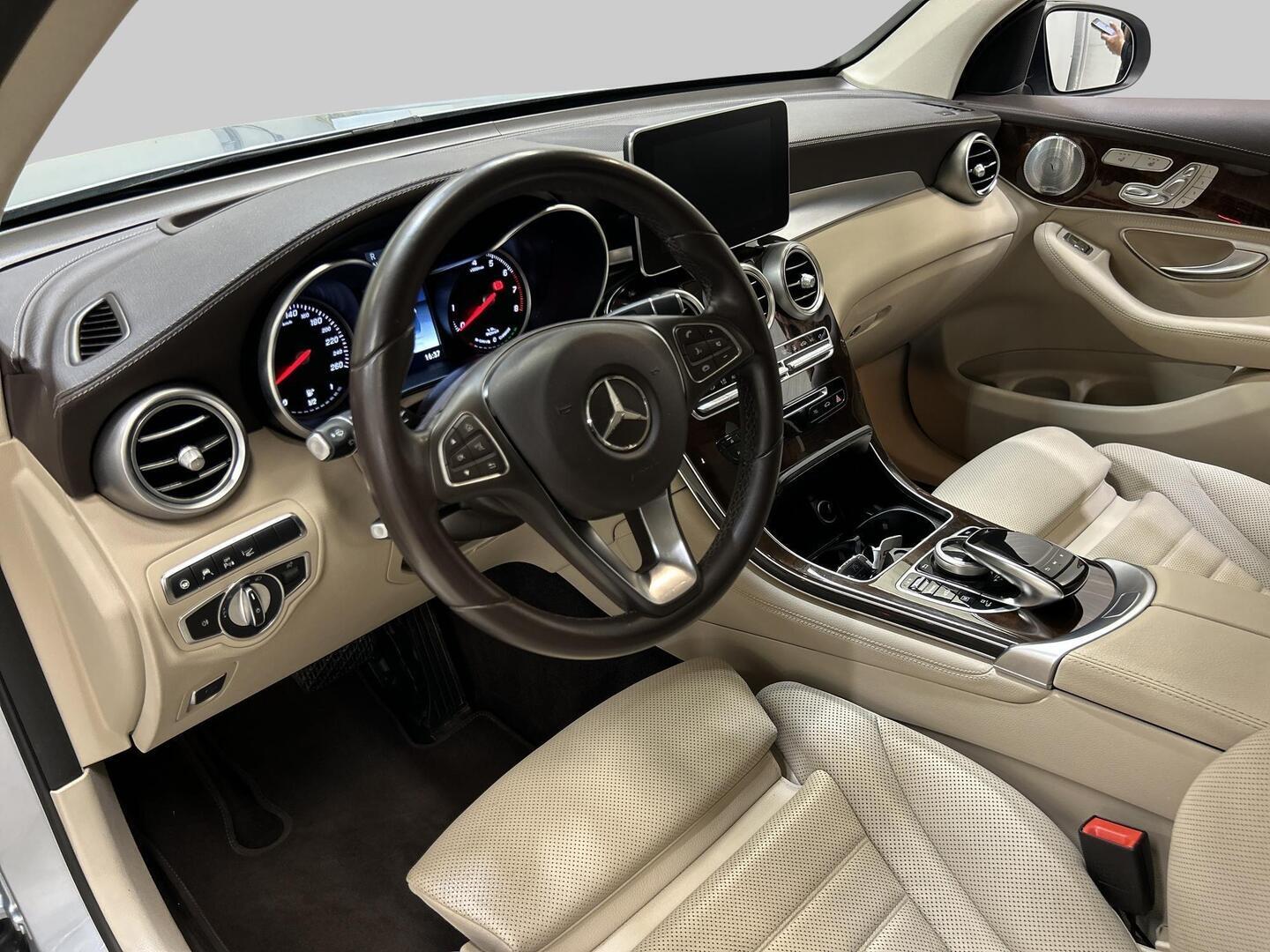 MERCEDES-BENZ GLC 2018
