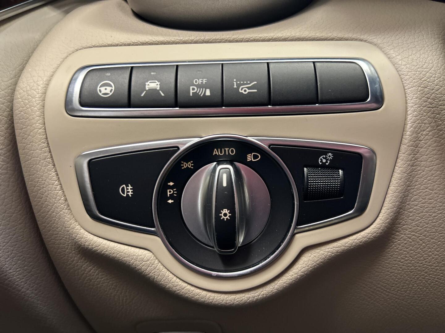 MERCEDES-BENZ GLC 2018