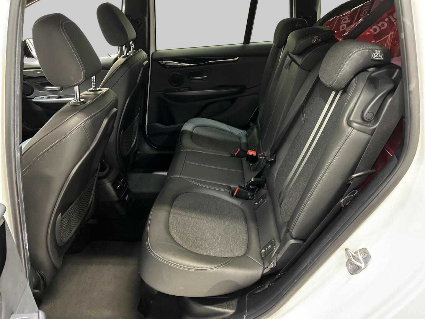 BMW 218 2022
