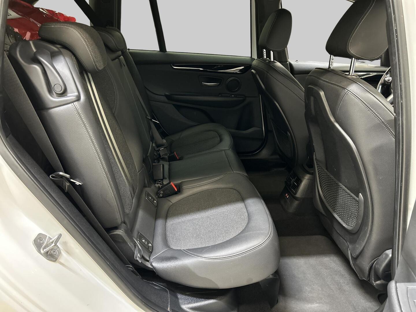 BMW 218 2022