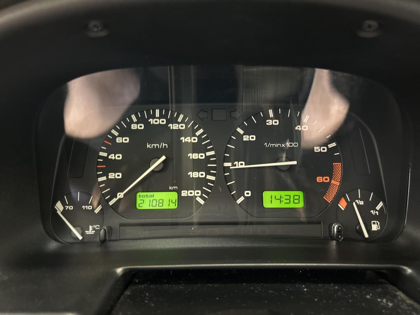 VOLKSWAGEN Polo 1996