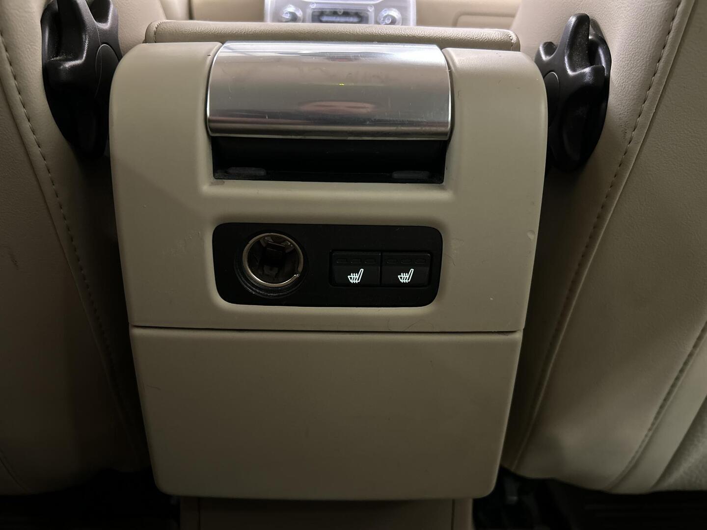 VOLVO XC70 2012