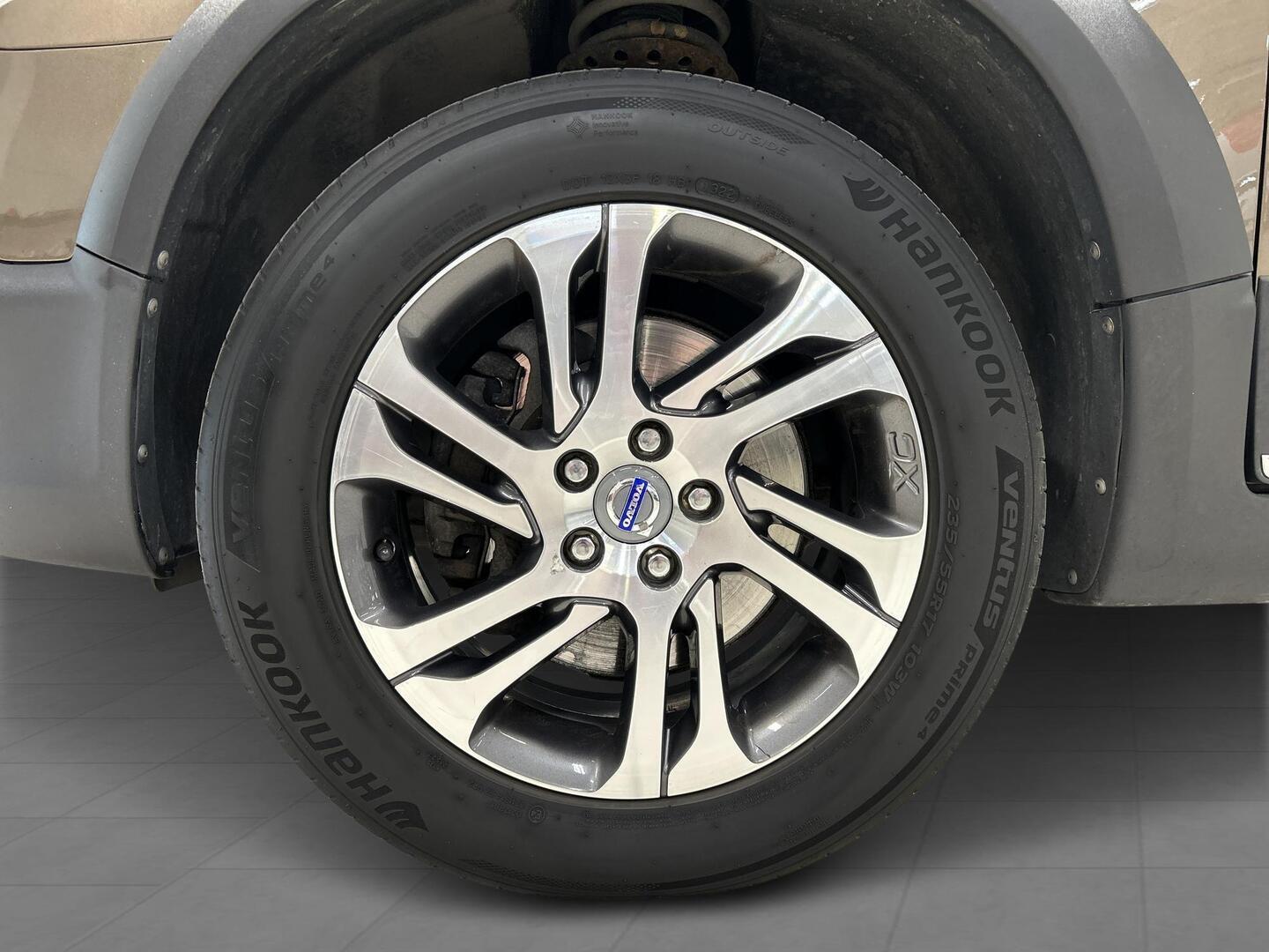 VOLVO XC70 2012