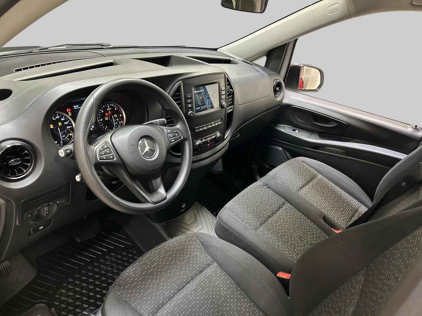 MERCEDES-BENZ VITO 2022