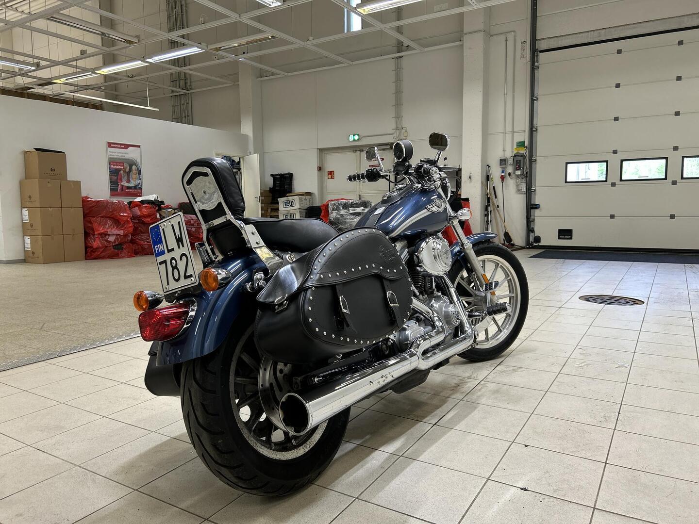 HARLEY-DAVIDSON DYNA 2003