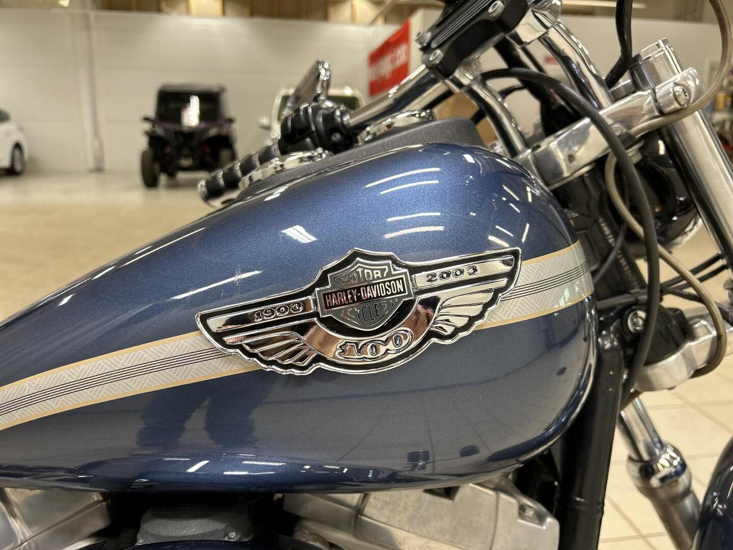 HARLEY-DAVIDSON DYNA 2003