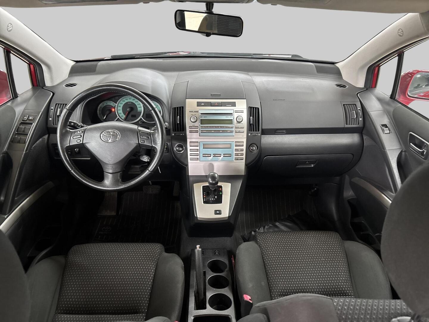 TOYOTA Corolla Verso 2008