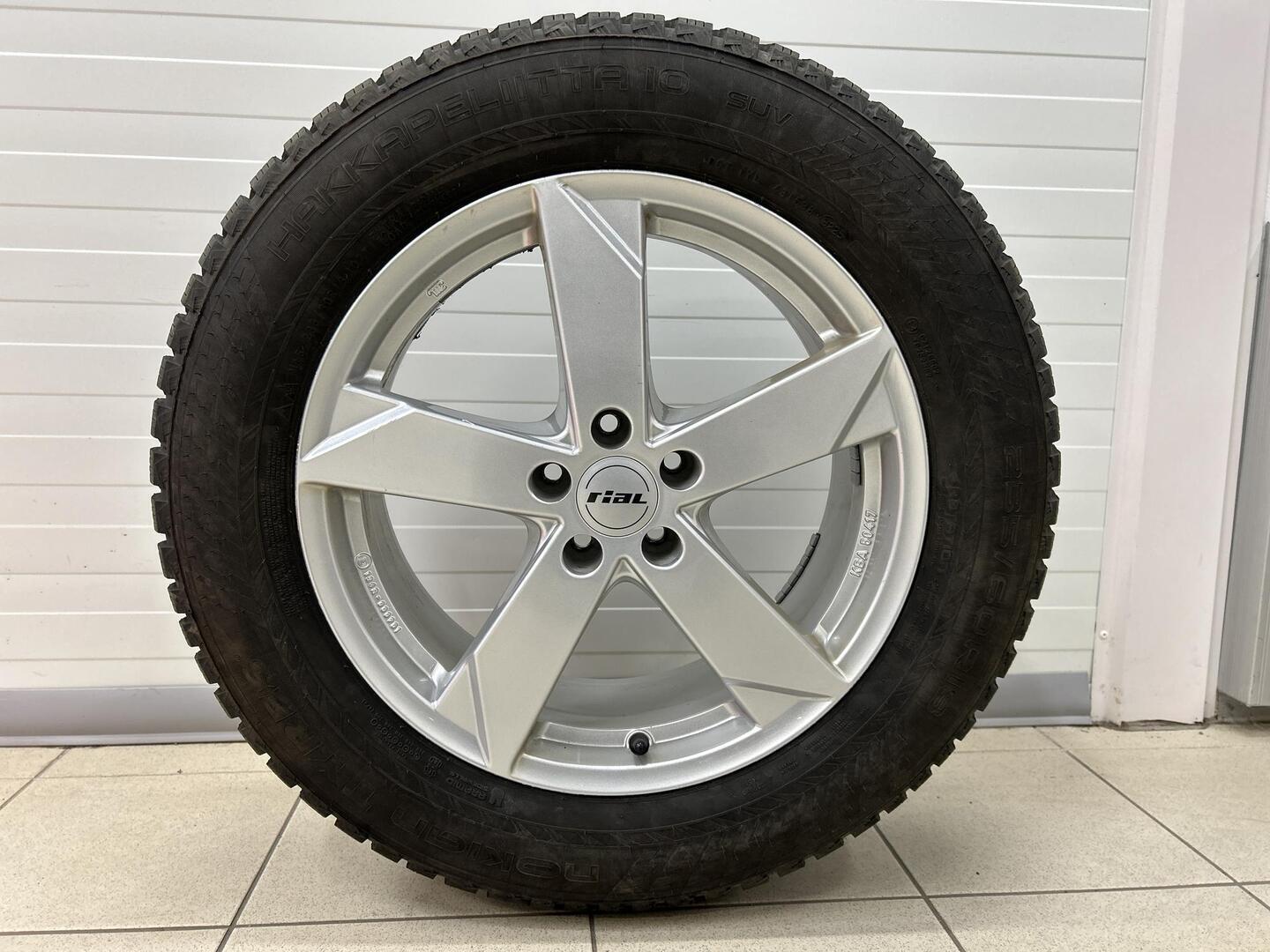 VOLVO XC60 2022