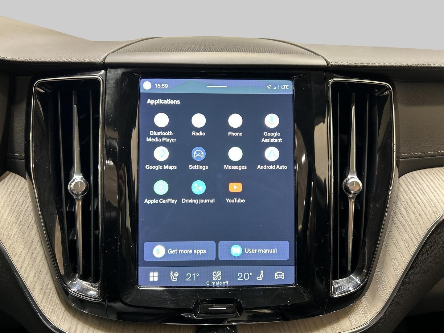 VOLVO XC60 2022