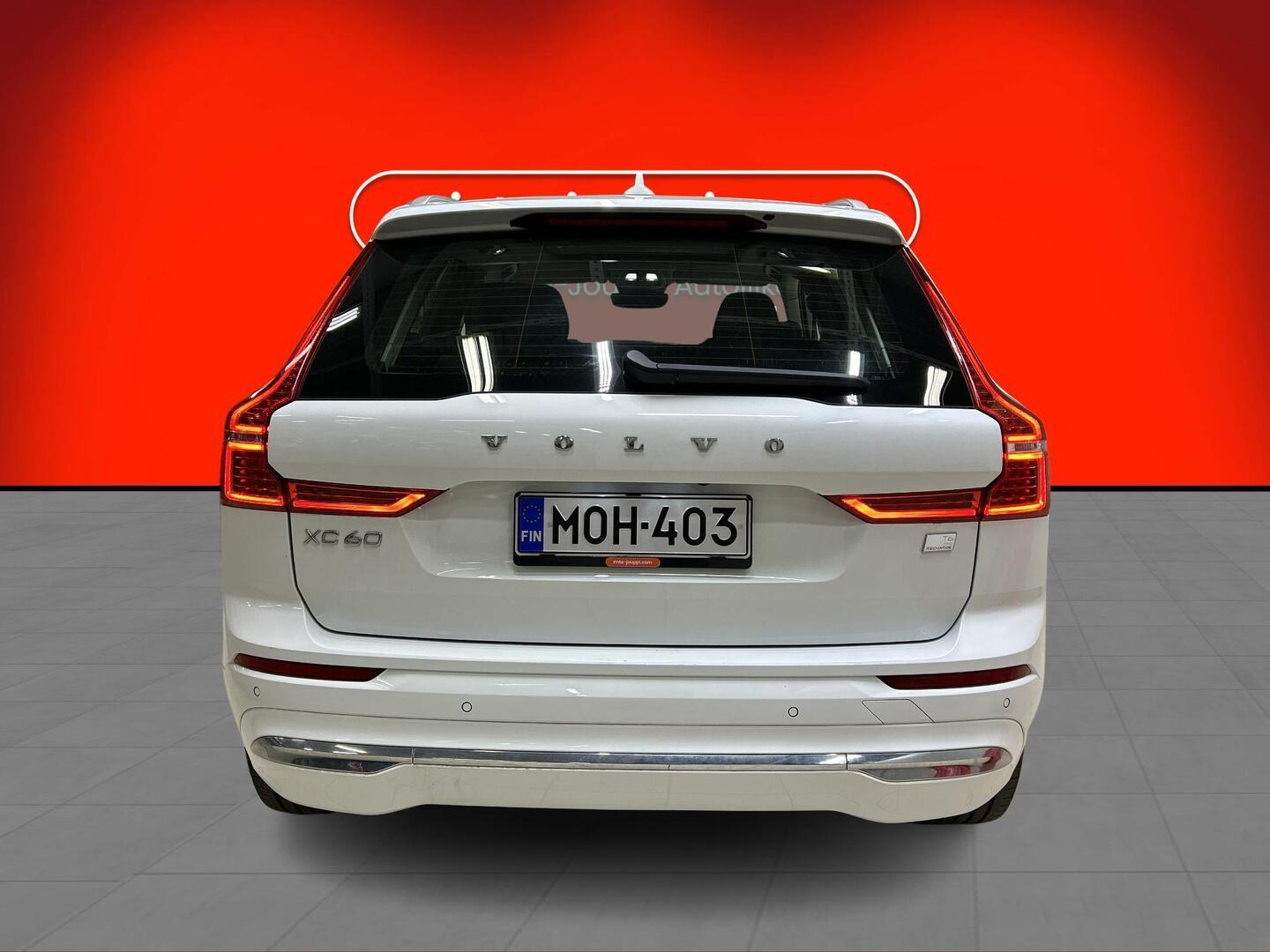 VOLVO XC60 2022