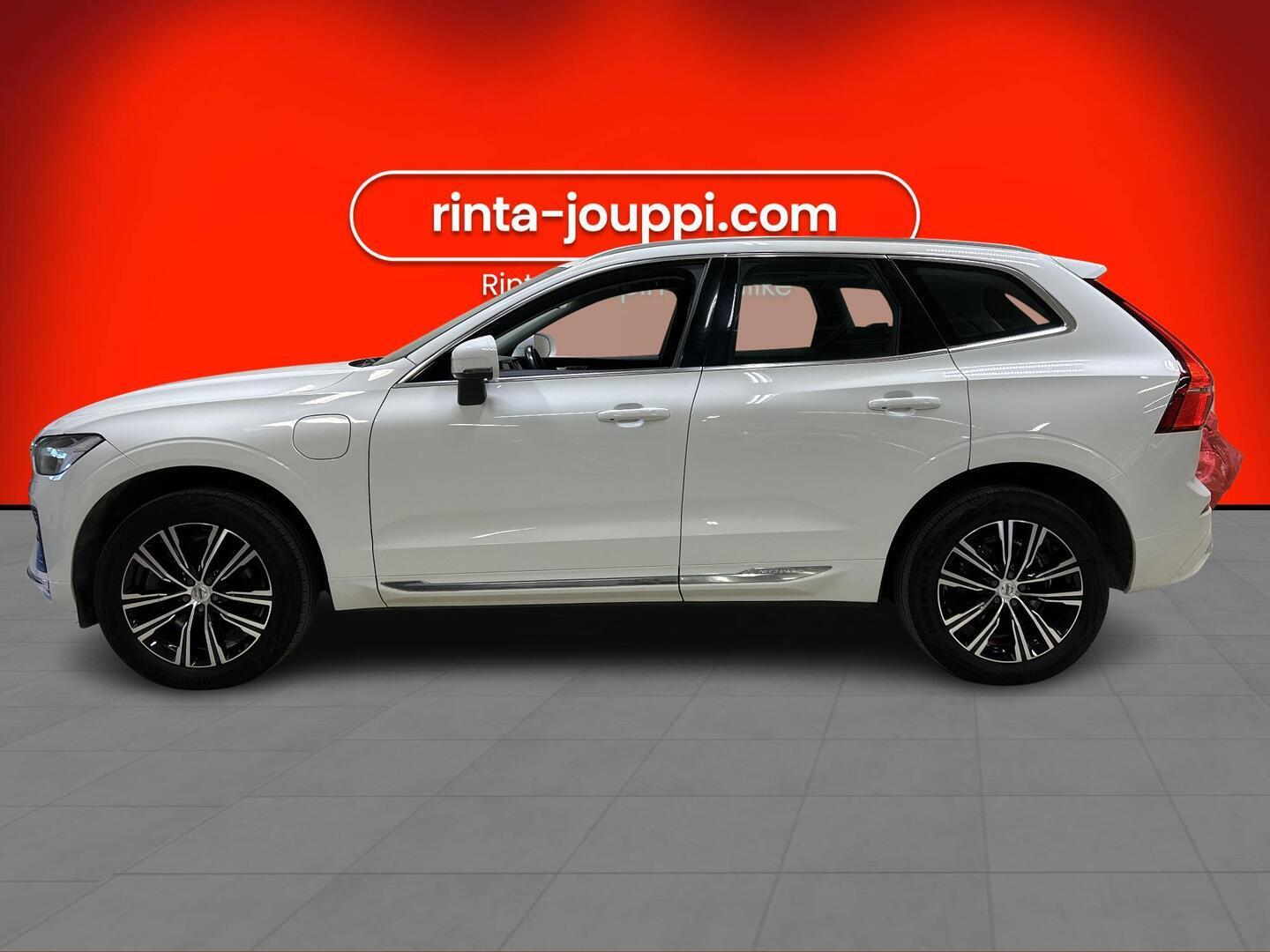 VOLVO XC60 2022