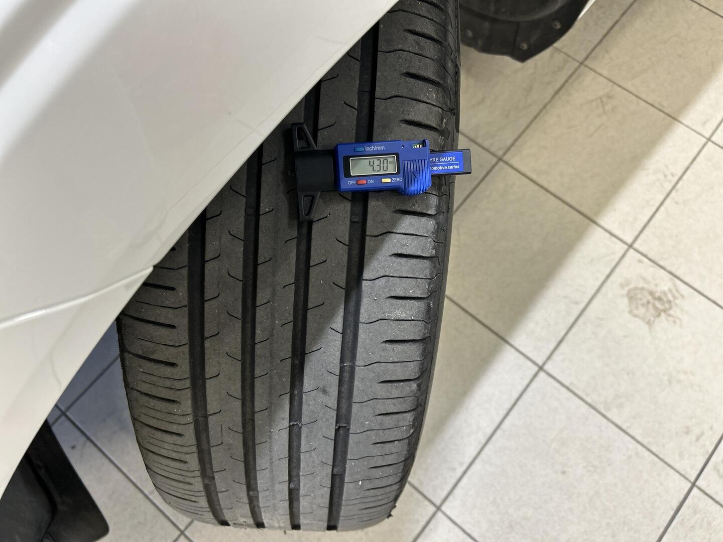 VOLVO XC60 2022