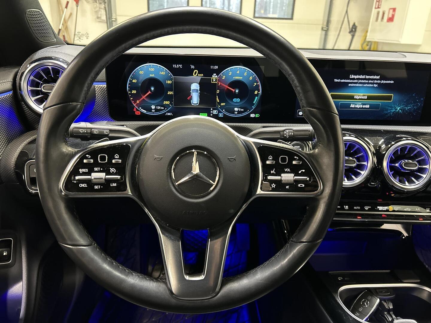 MERCEDES-BENZ CLA 2023