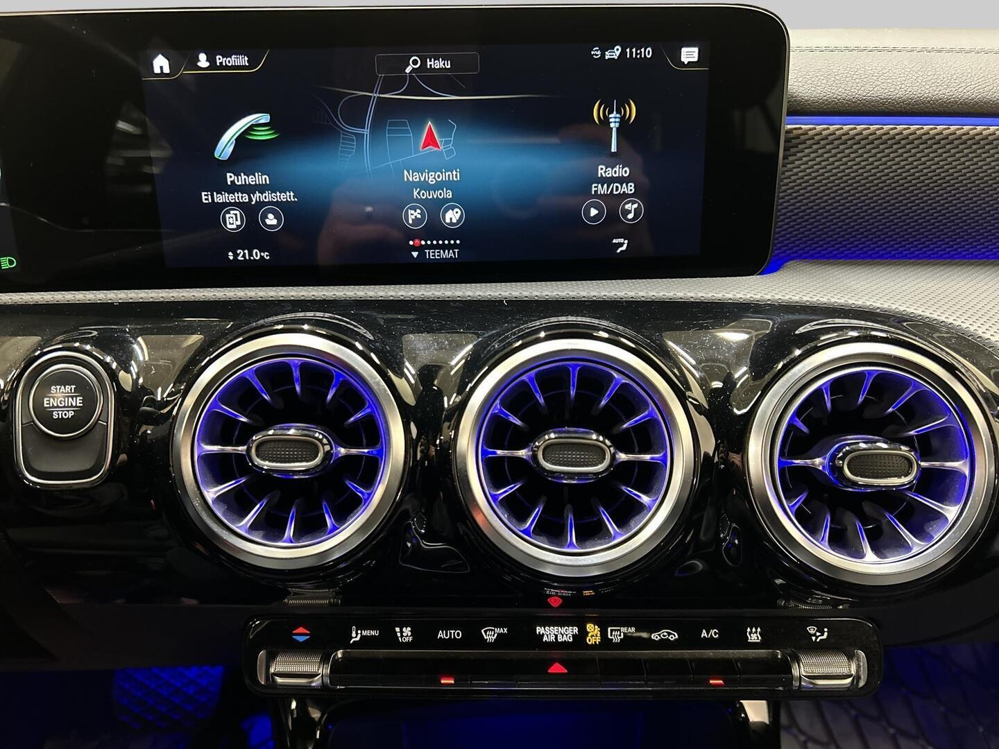 MERCEDES-BENZ CLA 2023