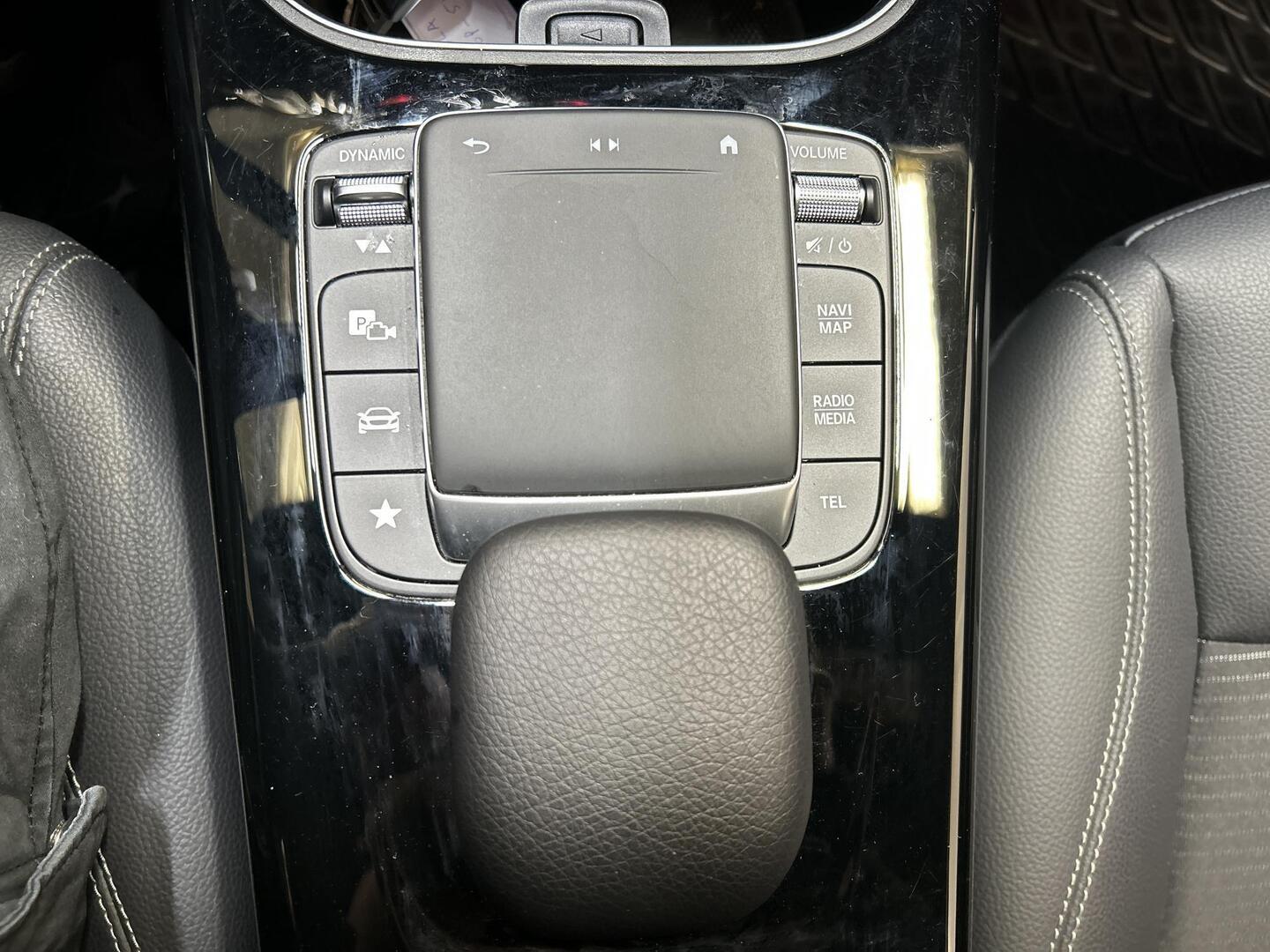 MERCEDES-BENZ CLA 2023