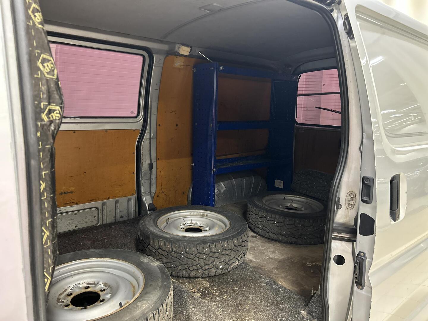 TOYOTA Hiace 2000