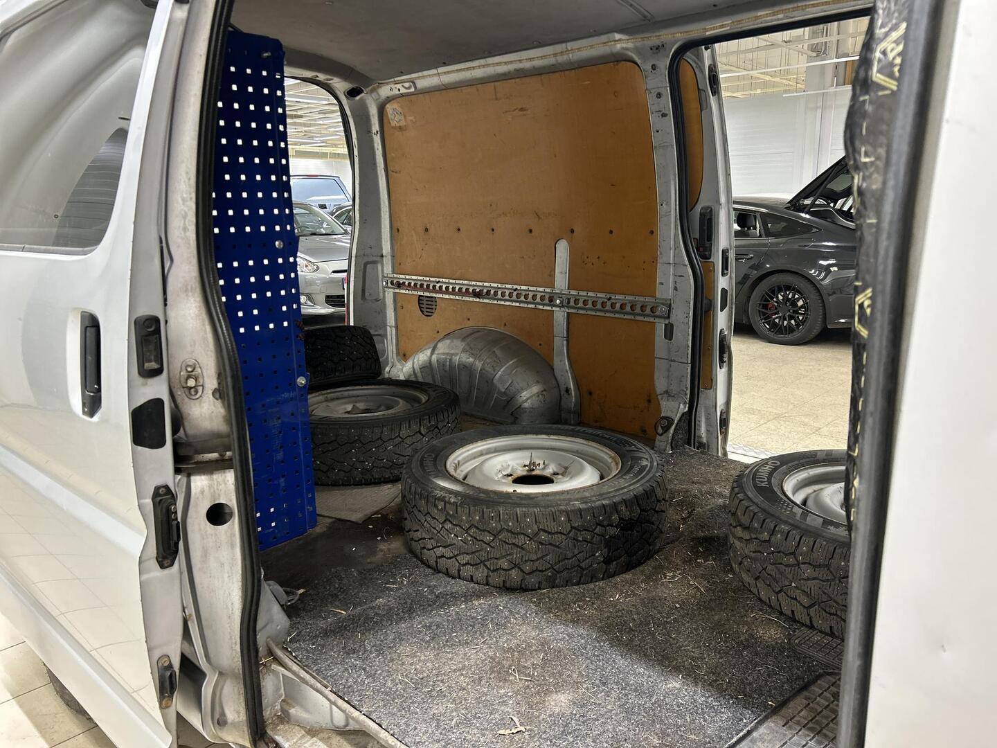TOYOTA Hiace 2000