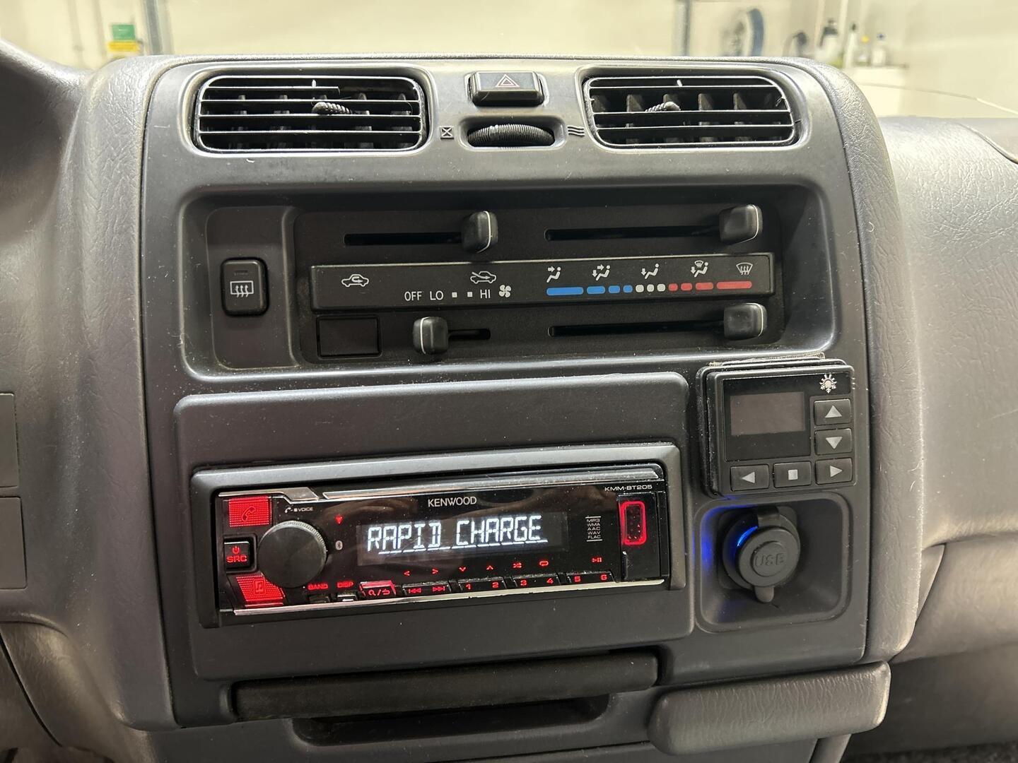 TOYOTA Hiace 2000