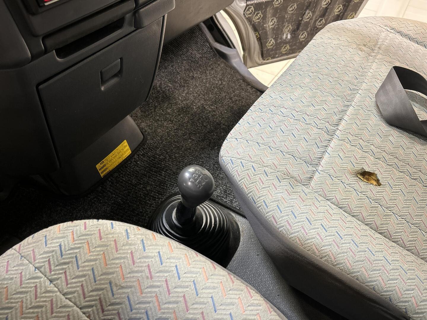TOYOTA Hiace 2000