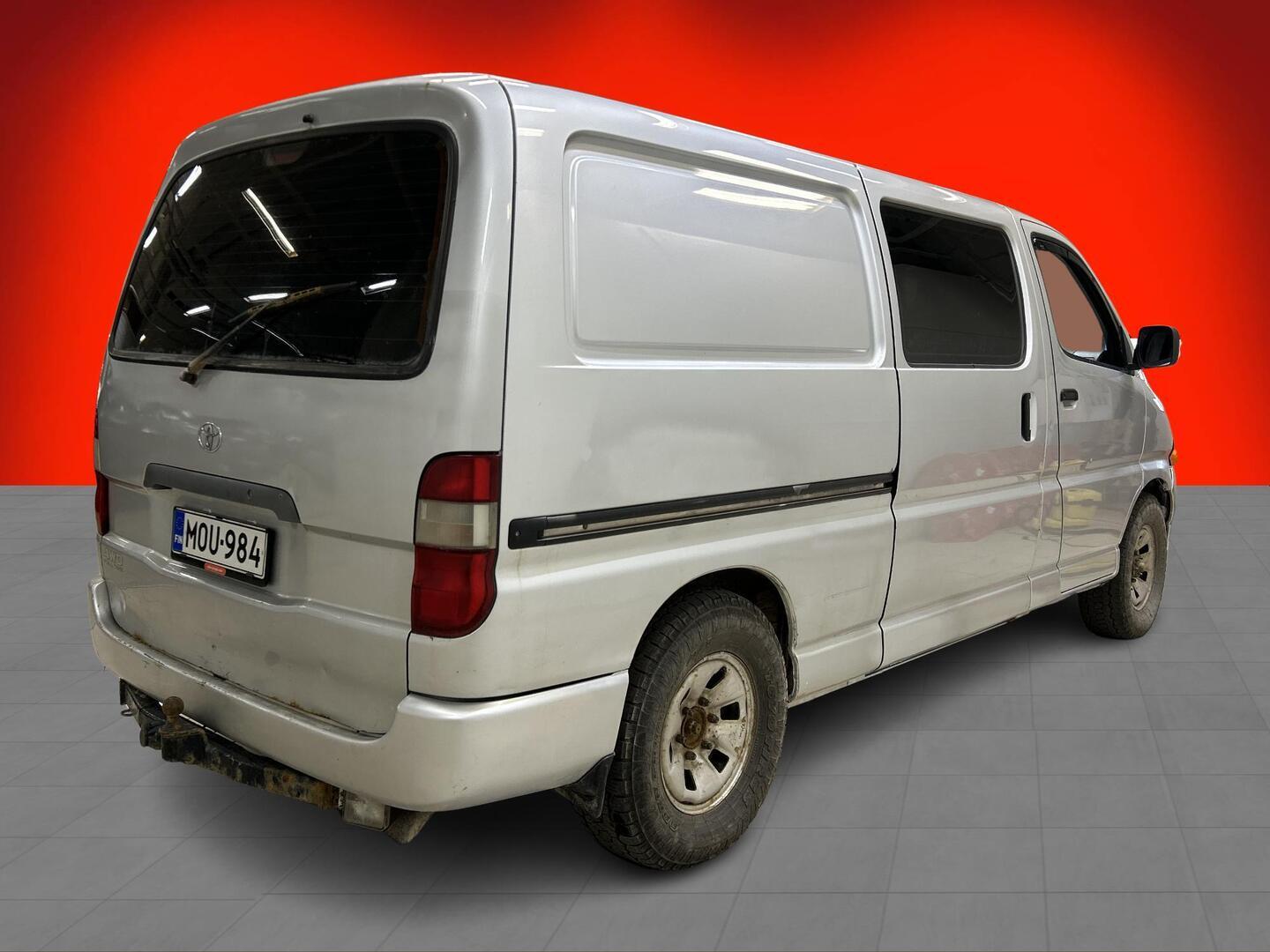 TOYOTA Hiace 2000