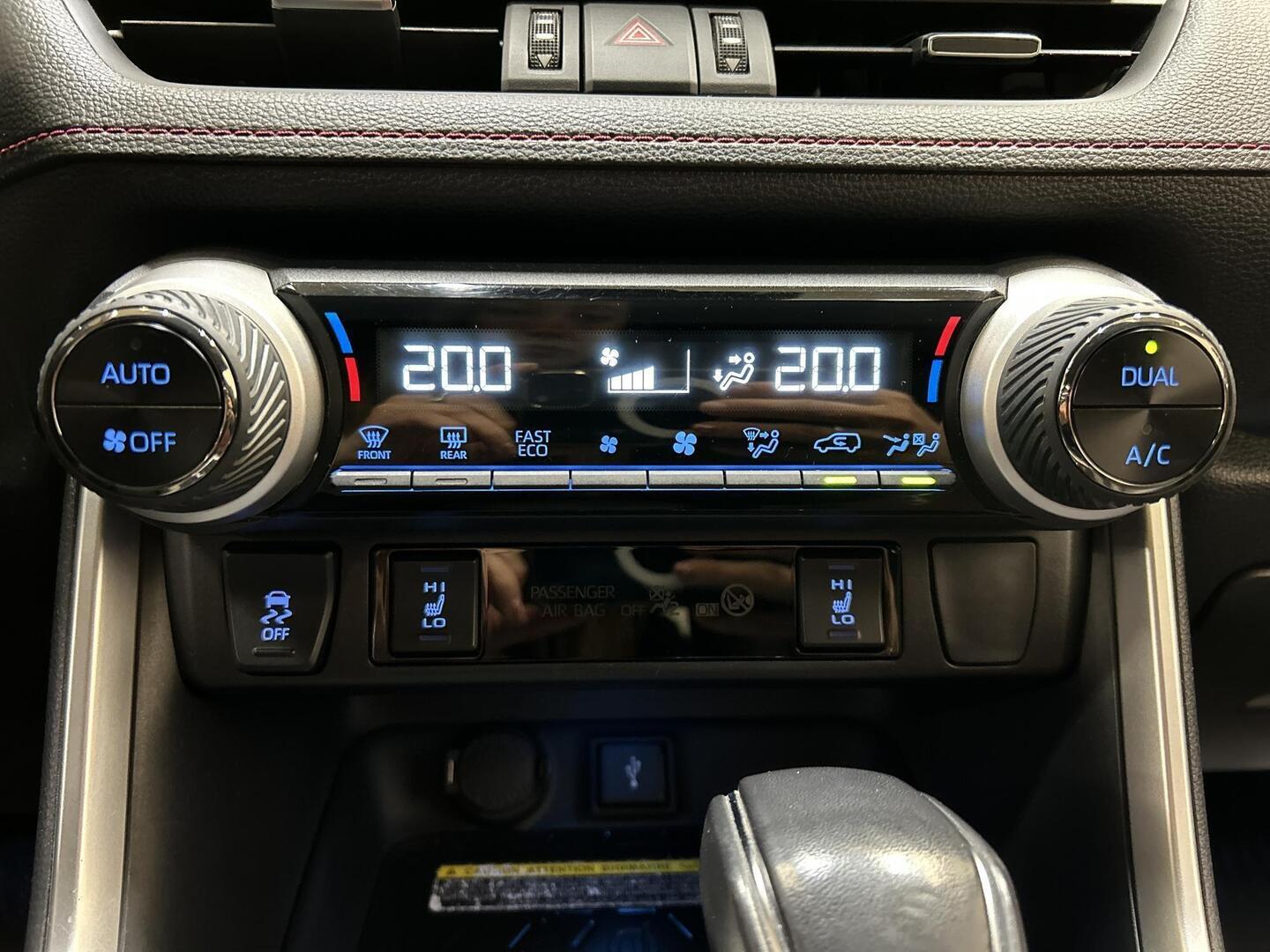 TOYOTA RAV4 PLUG-IN 2021
