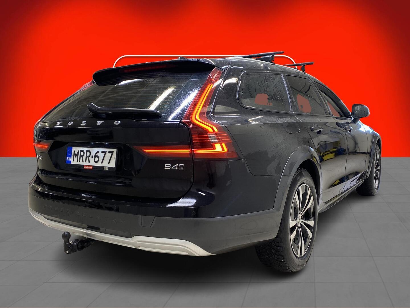 VOLVO V90 Cross Country 2021