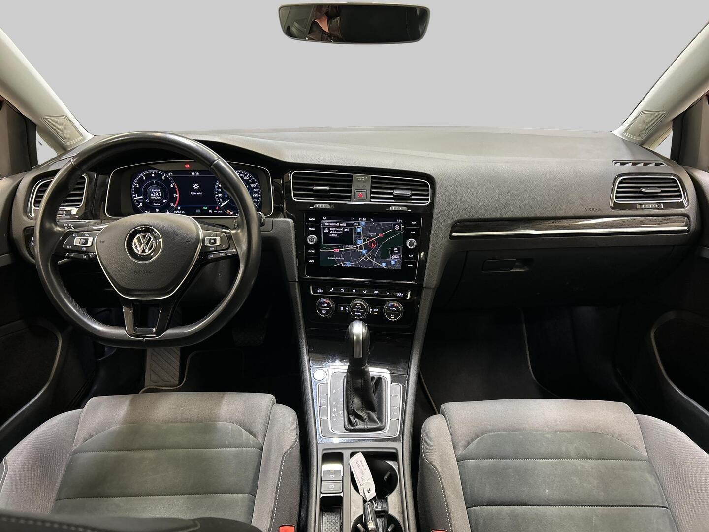 VOLKSWAGEN Golf 2020